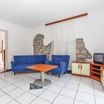 2 Bedroom In Grižane