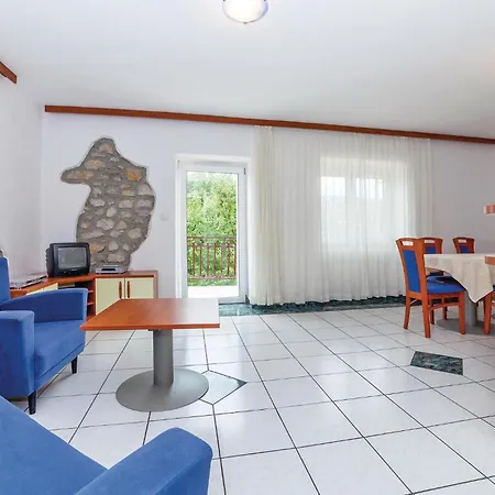 アパート 2 Bedroom Lovely In *