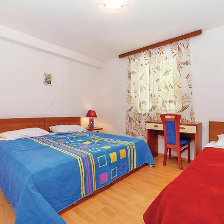 2 Bedroom In * Grižane