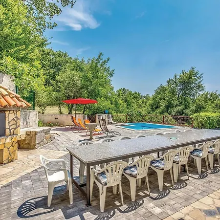 Apartmán 2 Bedroom In Grižane
