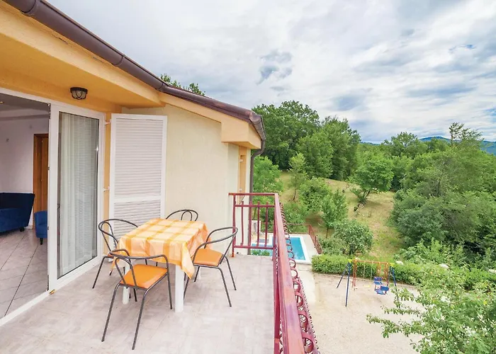2 Bedroom Lovely In